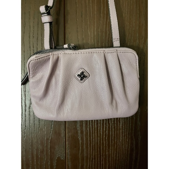 Simply Vera Vera Wang Lavender Wrinkled Faux Leather Crossbody Bag 8 inch - Picture 3 of 14